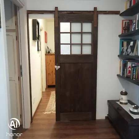 Δωμάτια σε οικογενειακή κατοικία La Moderna Camera Relax Αόστα